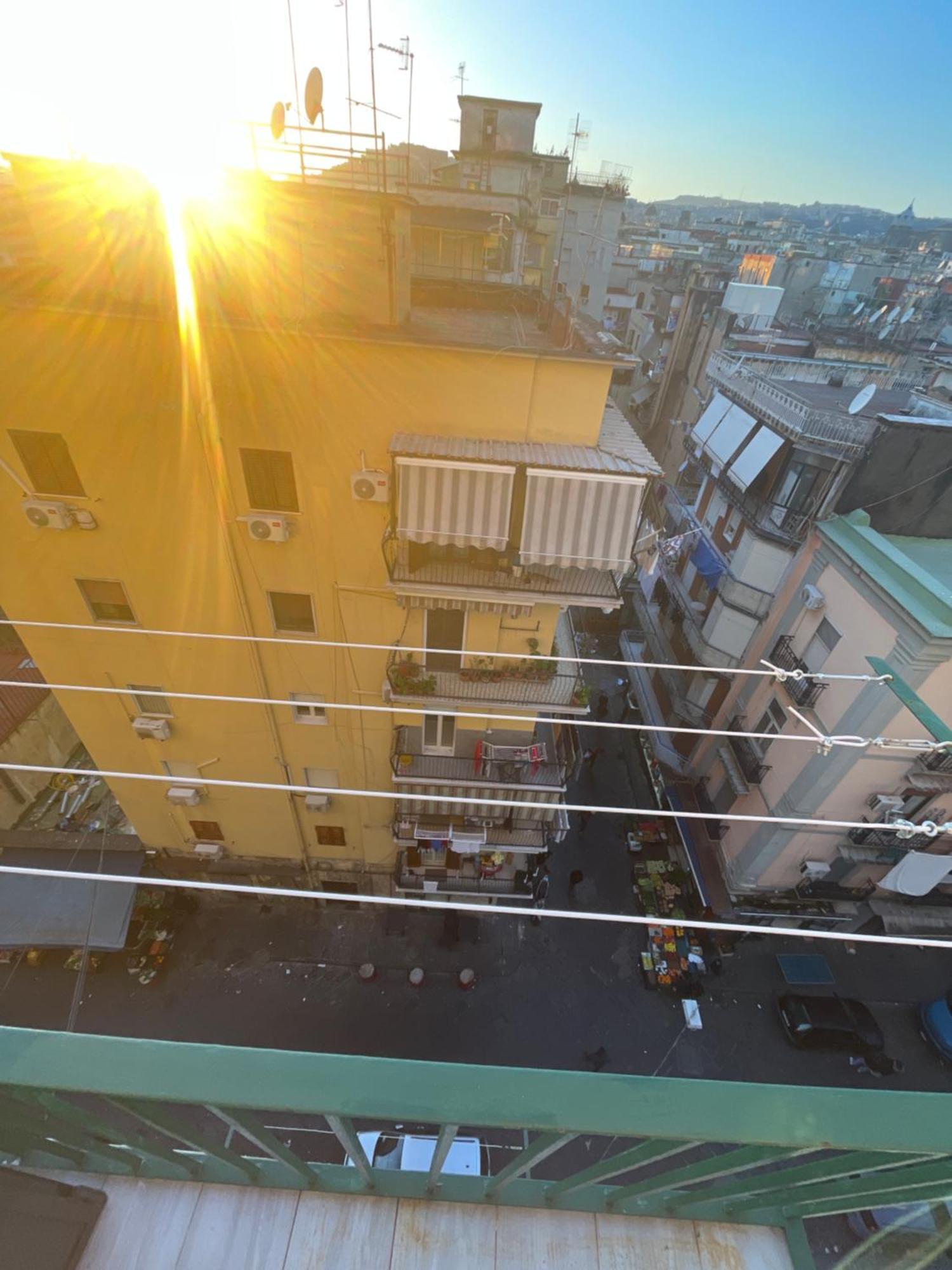 Sunny Couette-café Naples