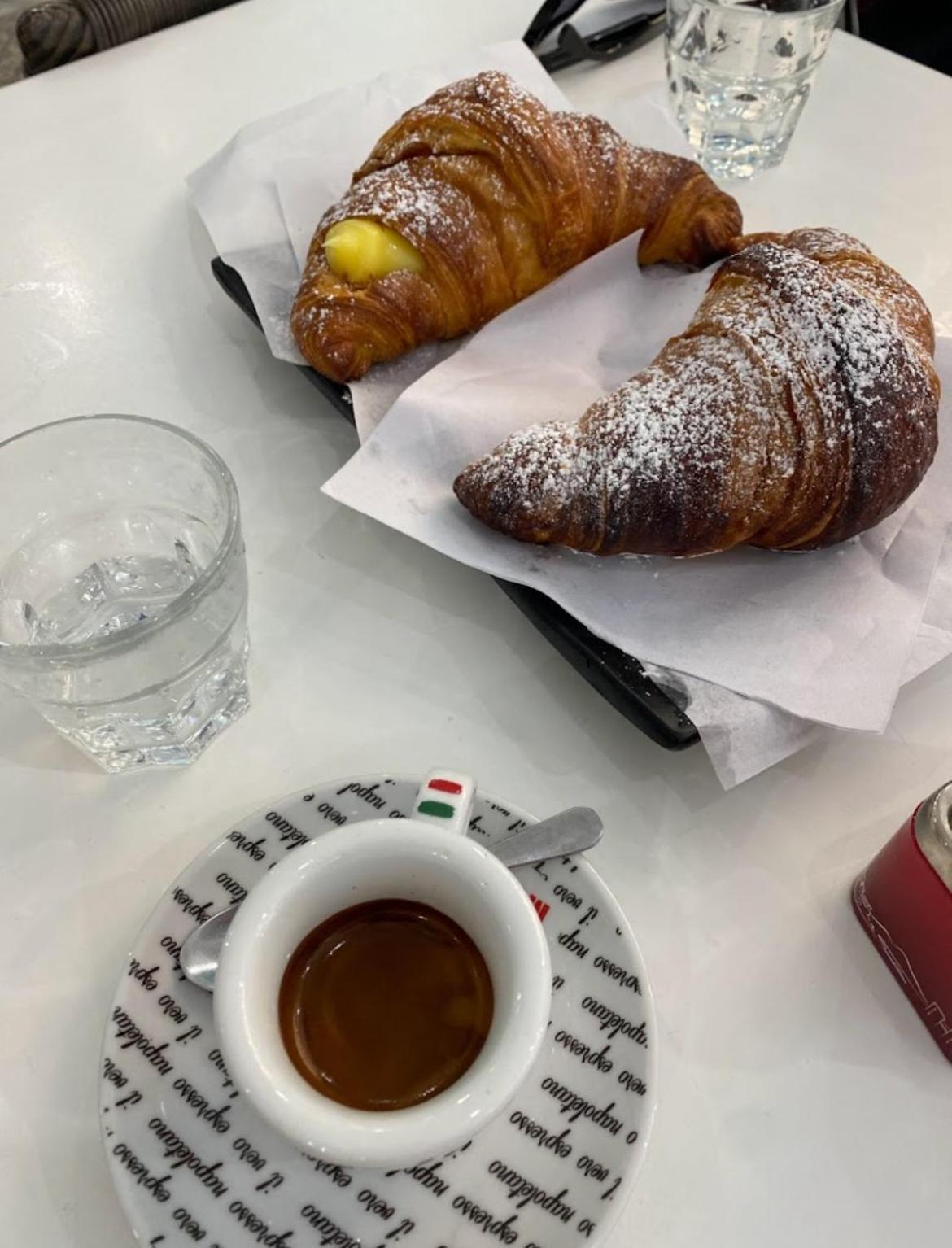 Sunny Couette-café